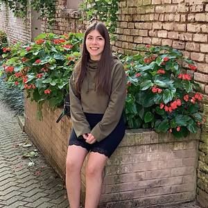 Meet your Posher, Lesley